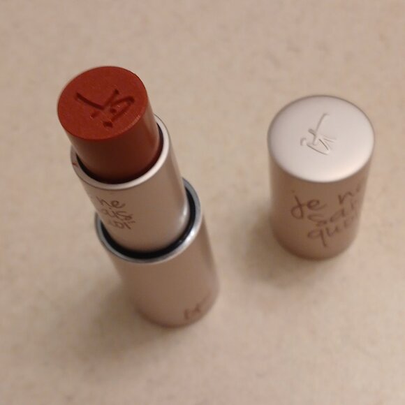 IT Cosmetics Je Ne Sais Quoi Anti-Aging Hydrating Lip Trio - Picture 2 of 7